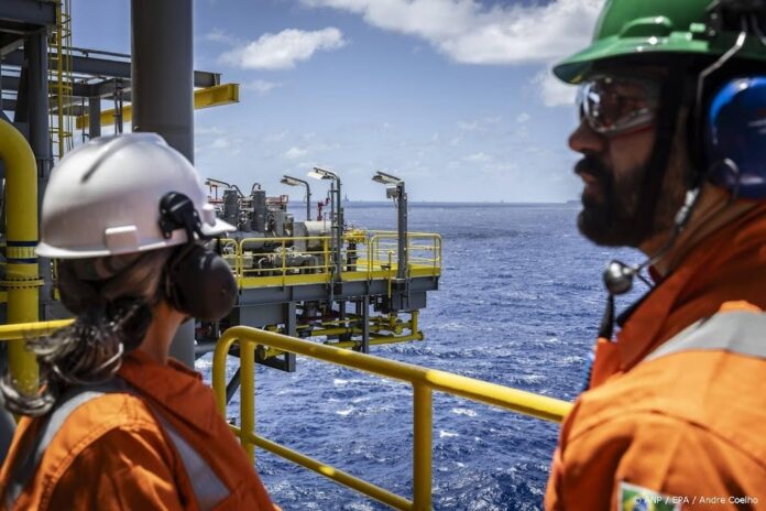 Oliedienstverlener SBM Offshore gaat aandeelhouders flink belonen